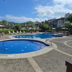 CR Luxury Del Mar 4Q 2 Bdrm