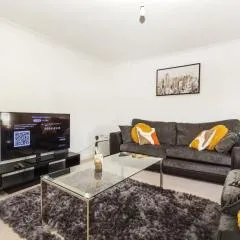 Stunning 2-BR Home Gravesend Town Centre, Kent