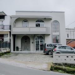 Dieng Top Syariah By Travelink