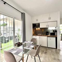 Estudio con Encanto, Piscina, BBQ y Terraza para una Estancia Ideal