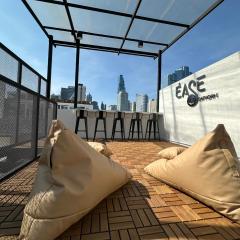 Ease at Sathorn Hostel and Coworking Space