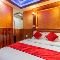 OYO 830 Hotel Amrit Kunja