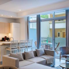 Stylish 2BR with Terrace Near Green Parks