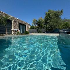 Havre de Paix avec Villa Prestige Cannes Luxe, Piscine Chauffée, Alarme, Caméras Parking privée