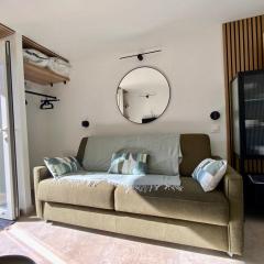 Le Maguelone- Studio with beach access air conditioning and exterior !