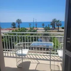 Affacciati sul mare