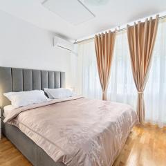 Central Green apartment 3BD - Free Private Parking - by Open House