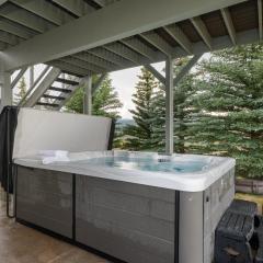 Hidden River Ranch private hot tub, rustic private location