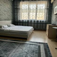 Красивая квартира в престижном районе Алматы