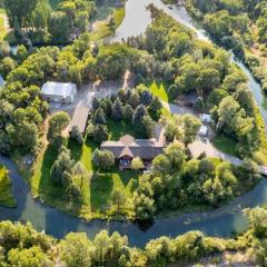 Private Island Fire Pit & Arcade