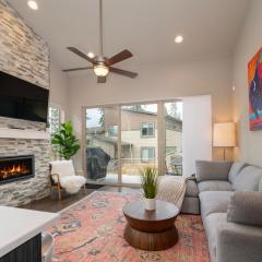 58 Journey Luxury townhome cabin, minutes from Winter Park Resort, trails, hiking