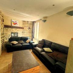 Spacieuse maison de village, centre de Lorgues