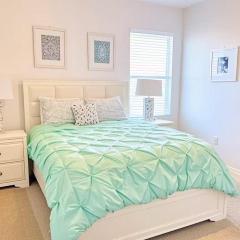Spacious King, Queen Rooms in Luxury Villa-Pool-SPA-Disney-WiFi-Smart TV