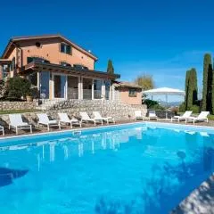 TENUTA CAVI 6&4, Emma Villas