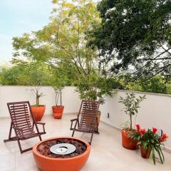 Apê Sunshine| Terraço| Interação com animais