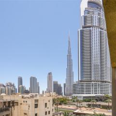 Walk to Dubai Mall chic 2BR with full Burj view