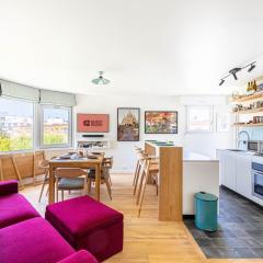 GuestReady - Sunny Chic Retreat with Balcony