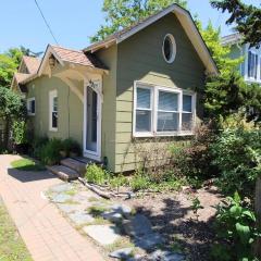 Cottage On Cambridge