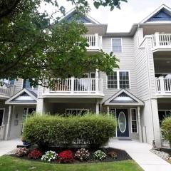 Beautiful 4 Bedroom Condo With Pool!