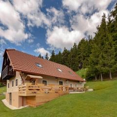 Sunflower House with Jacuzzy and Sauna