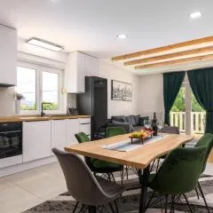 Divine Apartment Drnis - "Modern comfort at the gateway to Krka National Park"
