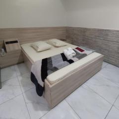 Hotel Caliente