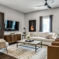 Stylish Nashville Home - Rooftop Deck - Hot Tub