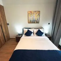 Maryah Island 1 Bed Junior Next to Cleveland Hospital by Central Stay