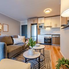 Modern 2 bed, 2 bath- Blouberg