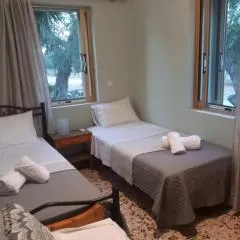 Epicurus Beach House - Dialiskari