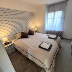 Logement cosy & atypique à l'étage d'une maison, entrée indépendante, proche de Paris