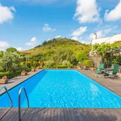 Queen Etna - Beautiful Pool