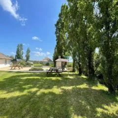 Séjour Authentique dans Bourrine Traditionnelle à Beauvoir-sur-Mer - FR-1-426-582
