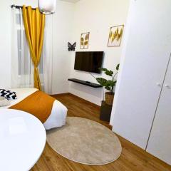 Bright Central Studio Evry- 20 min from Paris