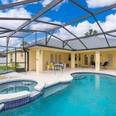 Luxurious Relaxing Retreat with Private Pool & Spa