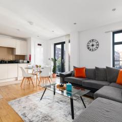 Modern London Hoxton Shoreditch Balcony Flat 2 Bed 2 Bath