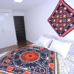 Guesthouse Anora 2, Three minutes walk from Shah-i-Zinda Ensemble