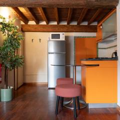 Central & Lovely studio