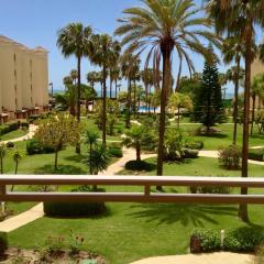 Islantilla en primera línea de playa piscina