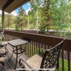 Perfect Summer Getaway! DV Lakeside Villa Spectacular Mtn Views with Pool and Hot Tub