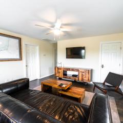 Watermen's Cabana 3C - 3-Bed, 2-Bath Apartment - Walk To BEACH Access & PET Friendly!