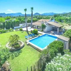 Villa Francisca by Villa Plus