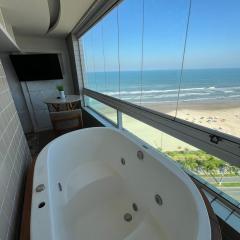 Vista Mar, 1 Dorm, Sacada com Jacuzzi , wi fi ,garagem, 5 hospedes, enfrente ao Mar