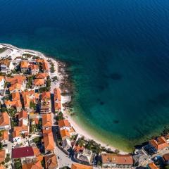 Apartments by the sea Postira, Brac - 12291