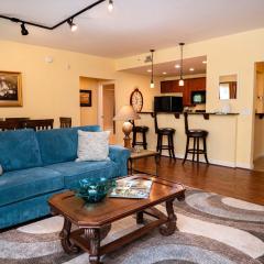 Updated new floors - secluded courtyard 5107-1