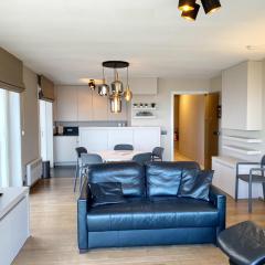 Sea Wall Retreat with Views