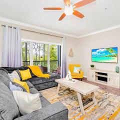 2BR Condo with Pool & Hot tub - Near Disney