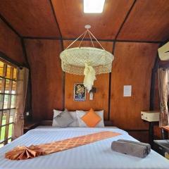 Eden Lanta Bungalow