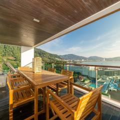 Stylish apartment with pool table & sea view