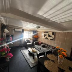 Appartement Gris Vargues- Résidence Shalom- Wifi, Clim, Parking, Gardien 24h